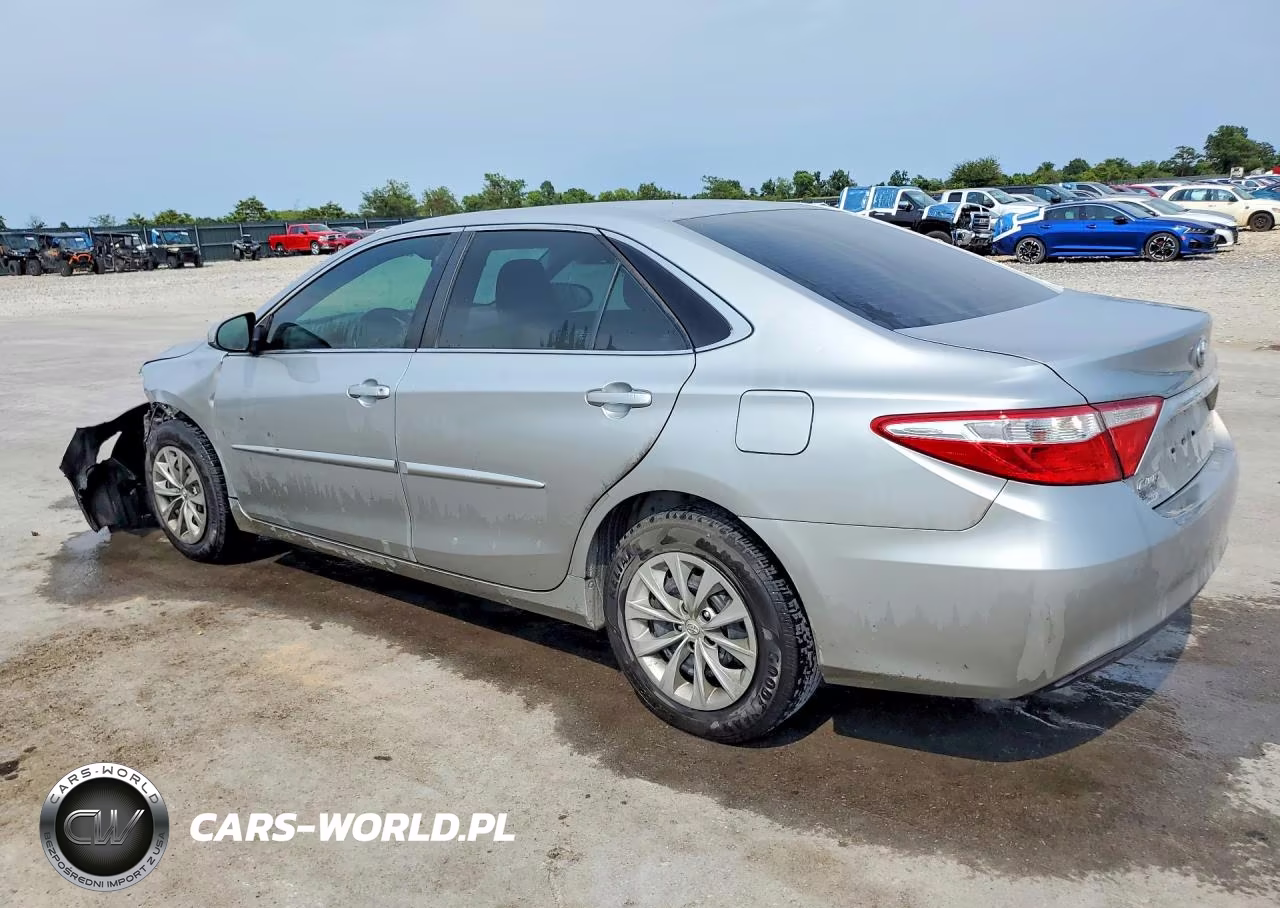 2015 Toyota Camry Le VIN:4T1BF1FK8FU066413 - 2