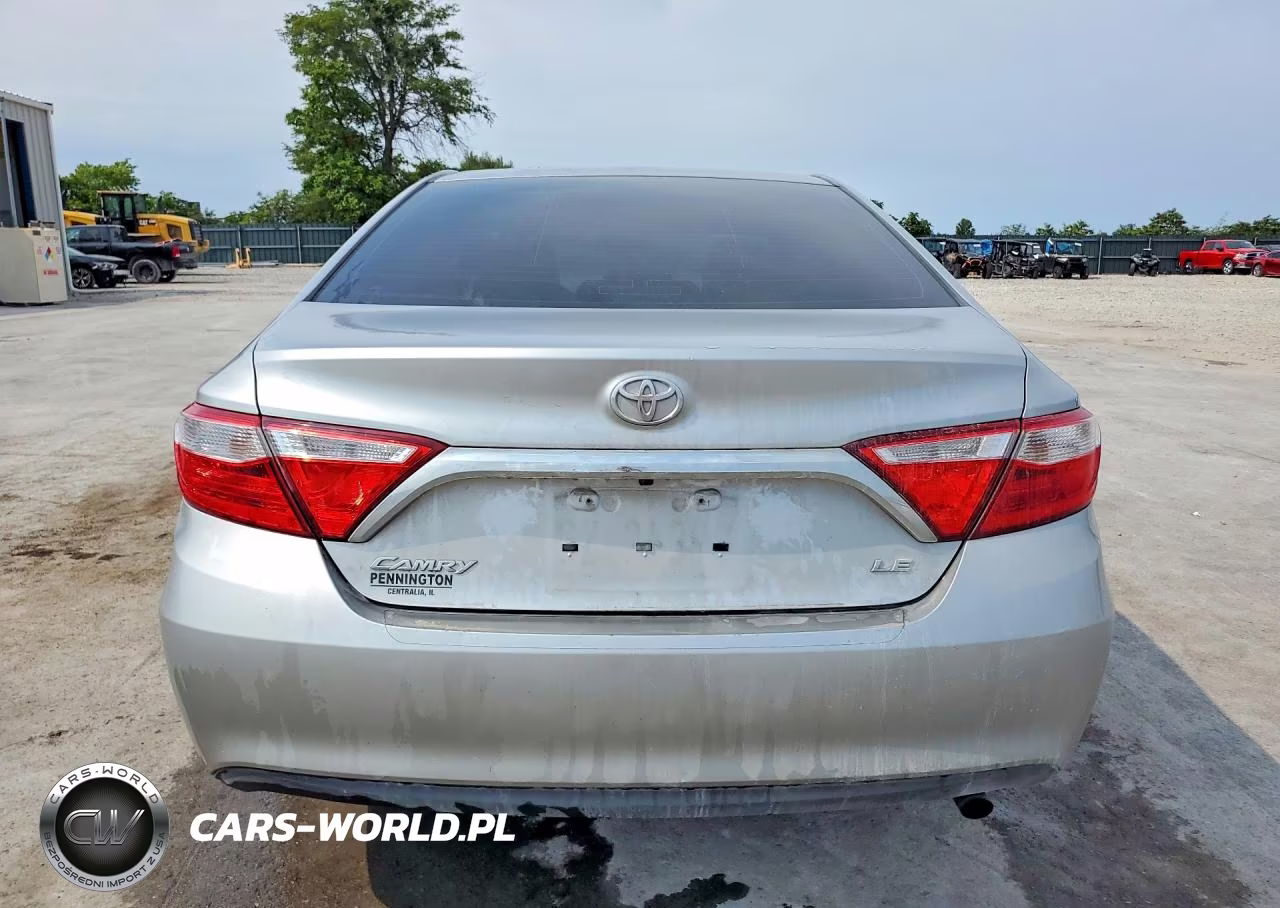 2015 Toyota Camry Le VIN:4T1BF1FK8FU066413 - 6