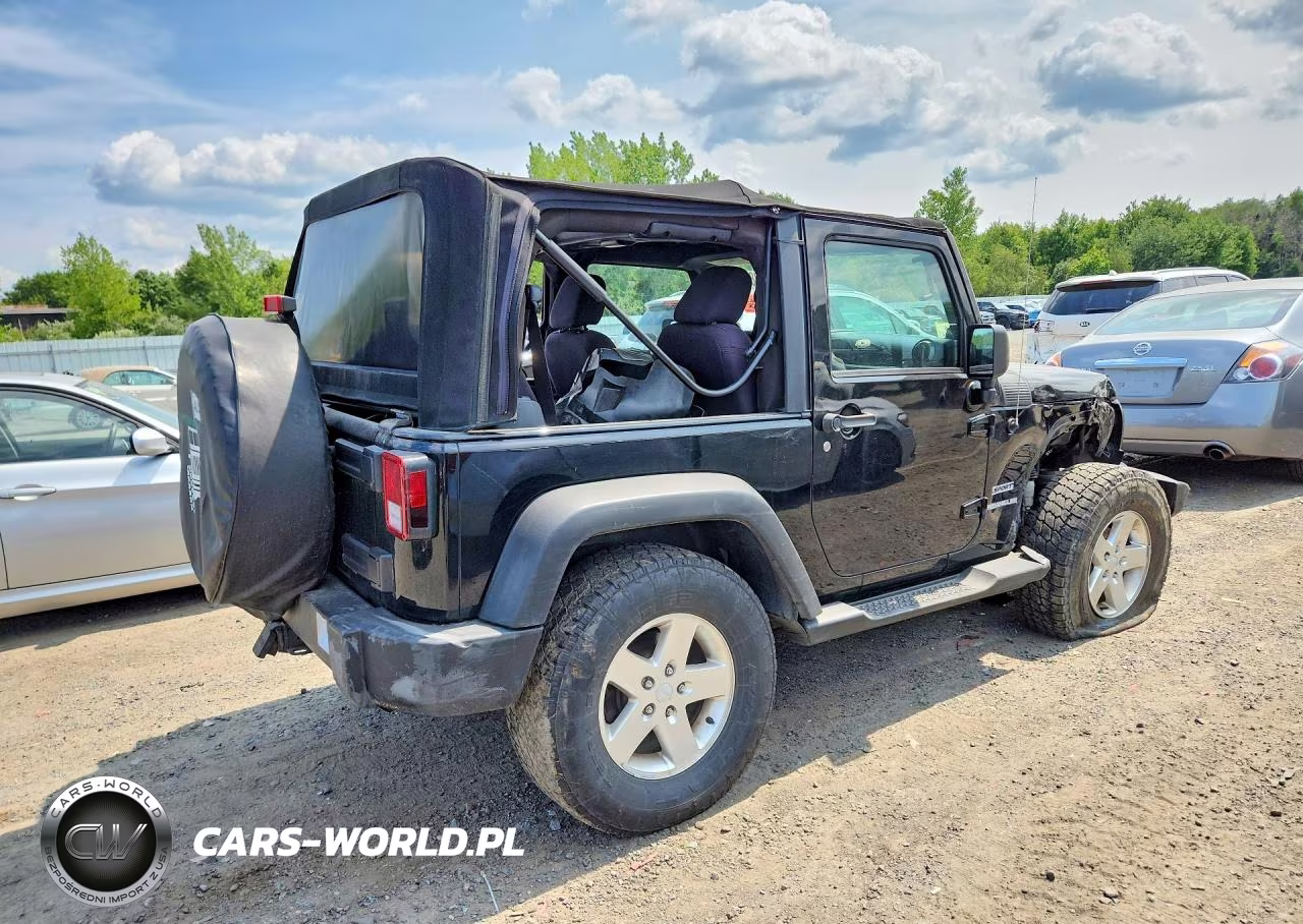 2013 Jeep Wrangler Sport VIN:1C4AJWAG7DL606934 - 3