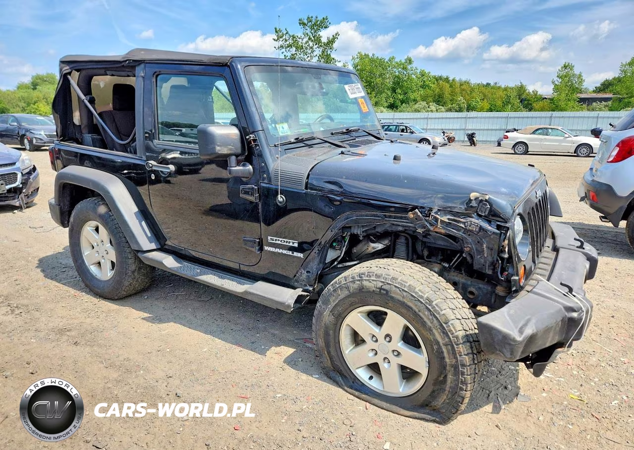 2013 Jeep Wrangler Sport VIN:1C4AJWAG7DL606934 - 4