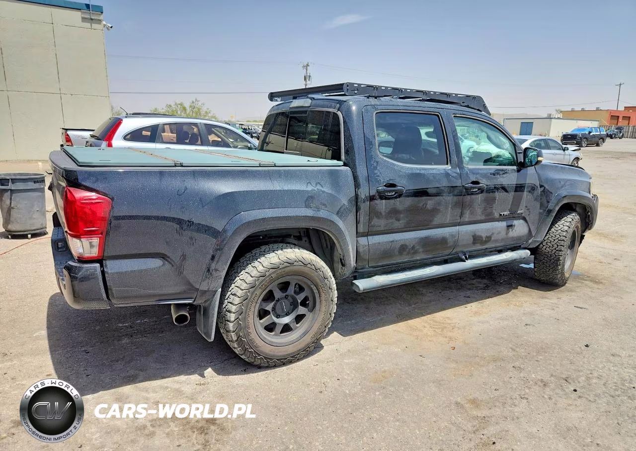 2017 Toyota Tacoma Trd Sport VIN:5TFCZ5AN2HX091687 - 3