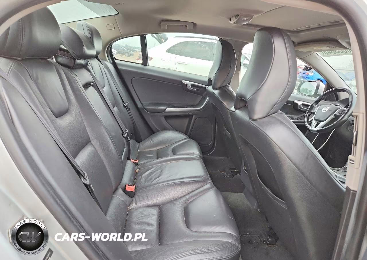 2014 Volvo S60 T5 VIN:YV1612FS5E1284152 - 10