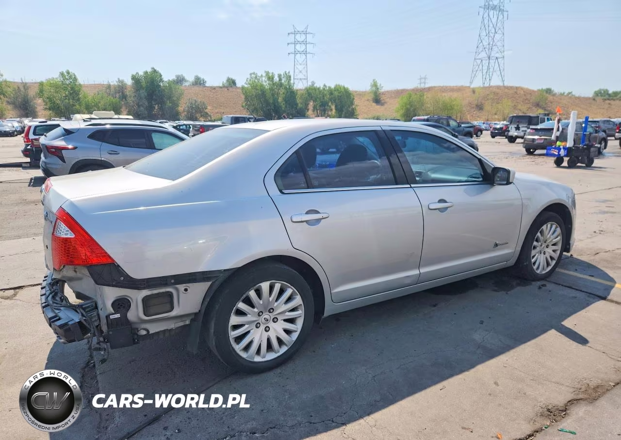 2010 Ford Fusion Hybrid VIN:3FADP0L3XAR139675 - 3