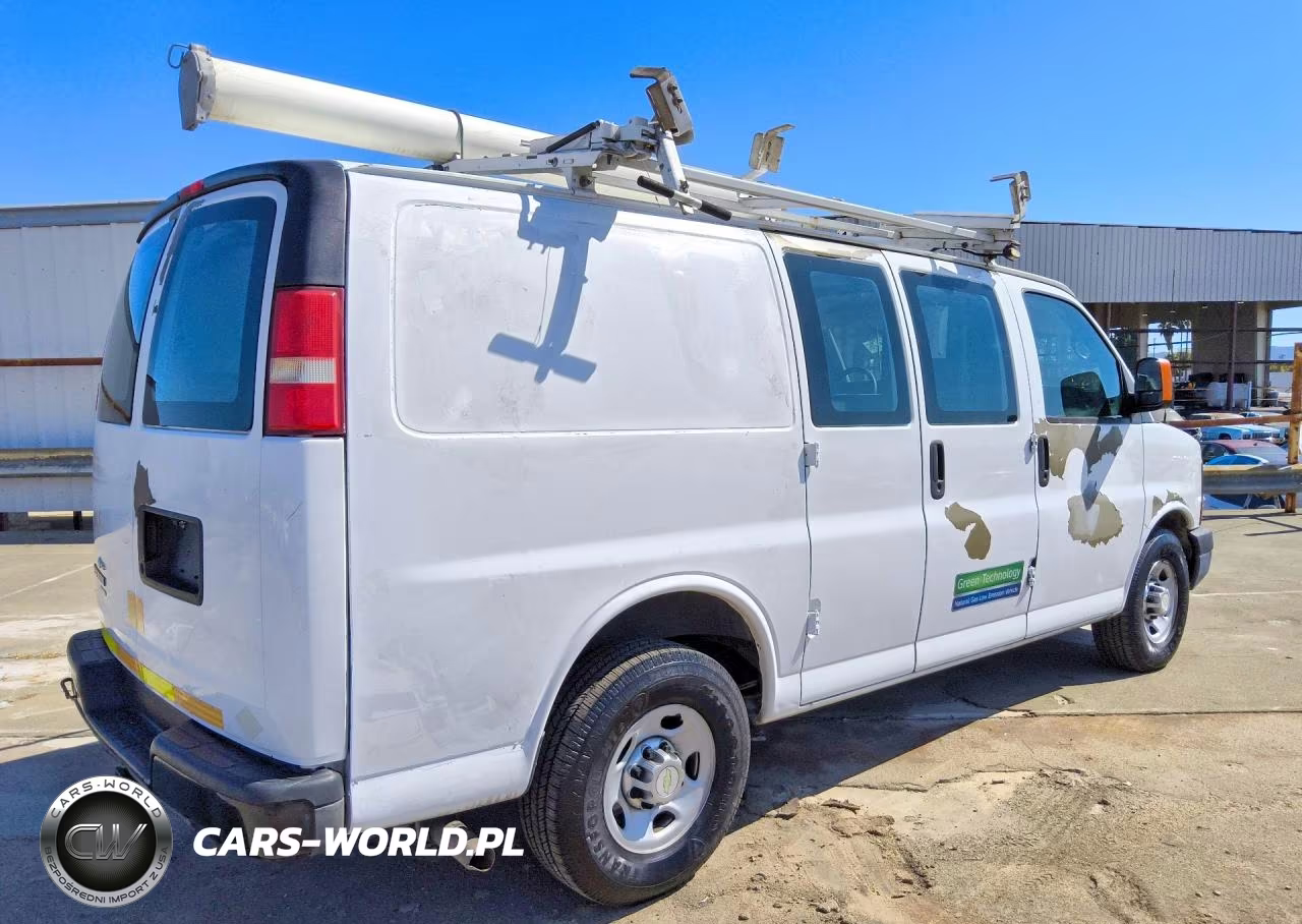 2012 Chevrolet Express G2500 VIN:1GCWGFCB6C1107655 - 3
