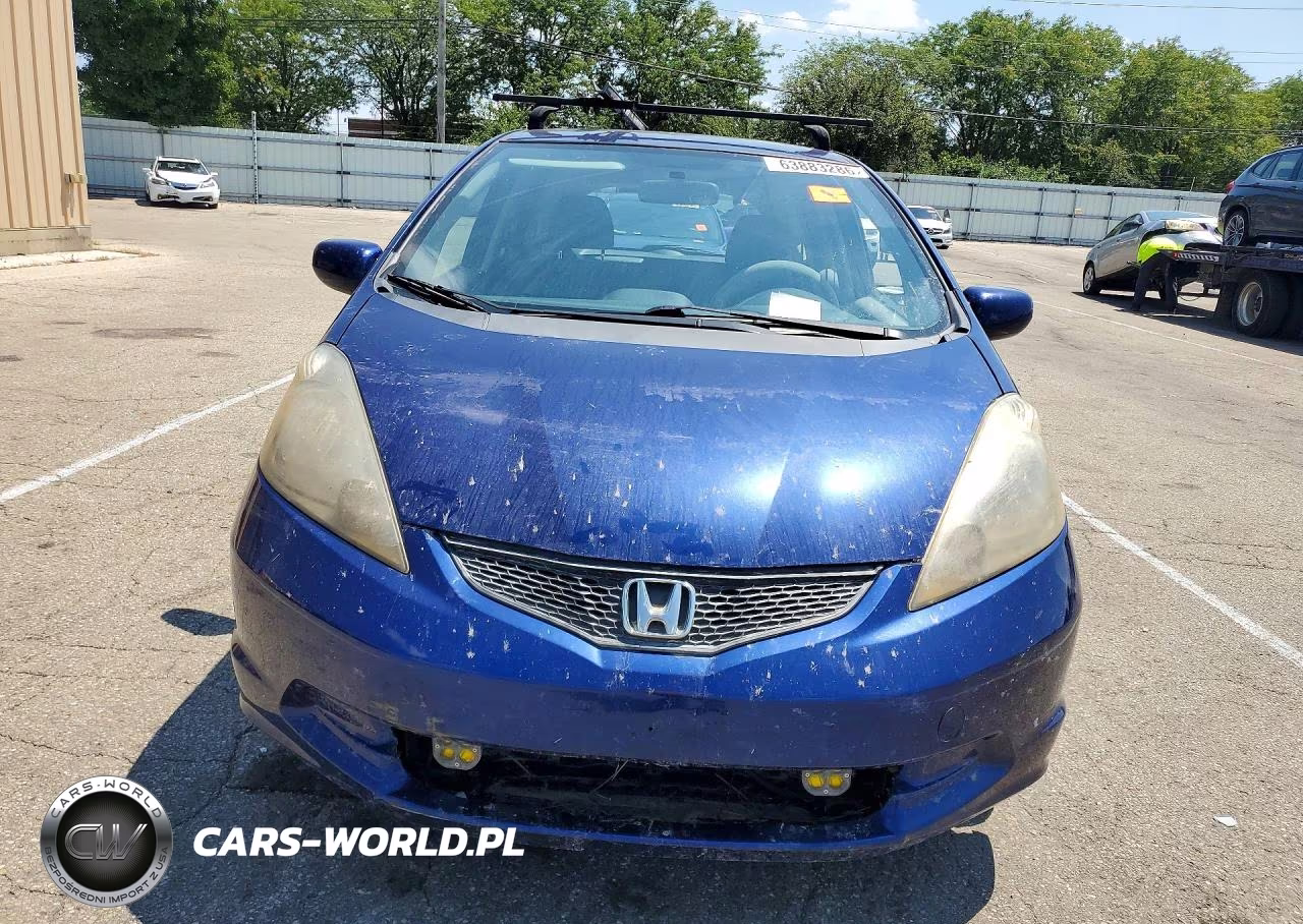2013 Honda Fit VIN:JHMGE8H34DC045703 - 5