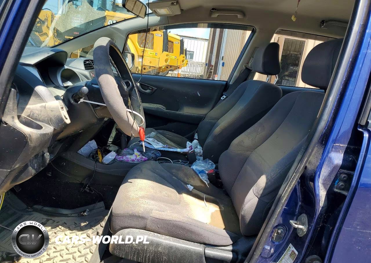 2013 Honda Fit VIN:JHMGE8H34DC045703 - 7
