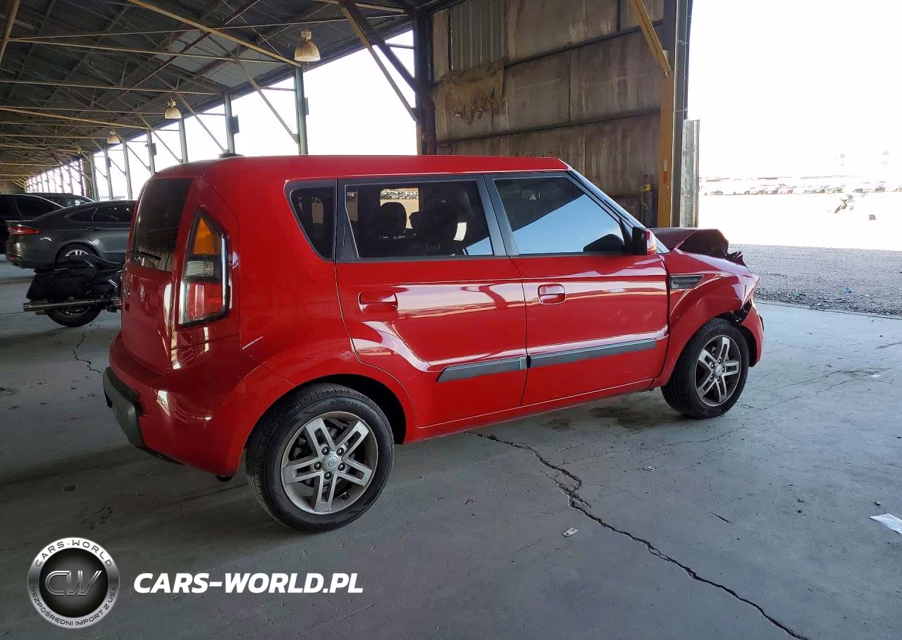 2010 Kia Soul + VIN:KNDJT2A26A7088911 - 3