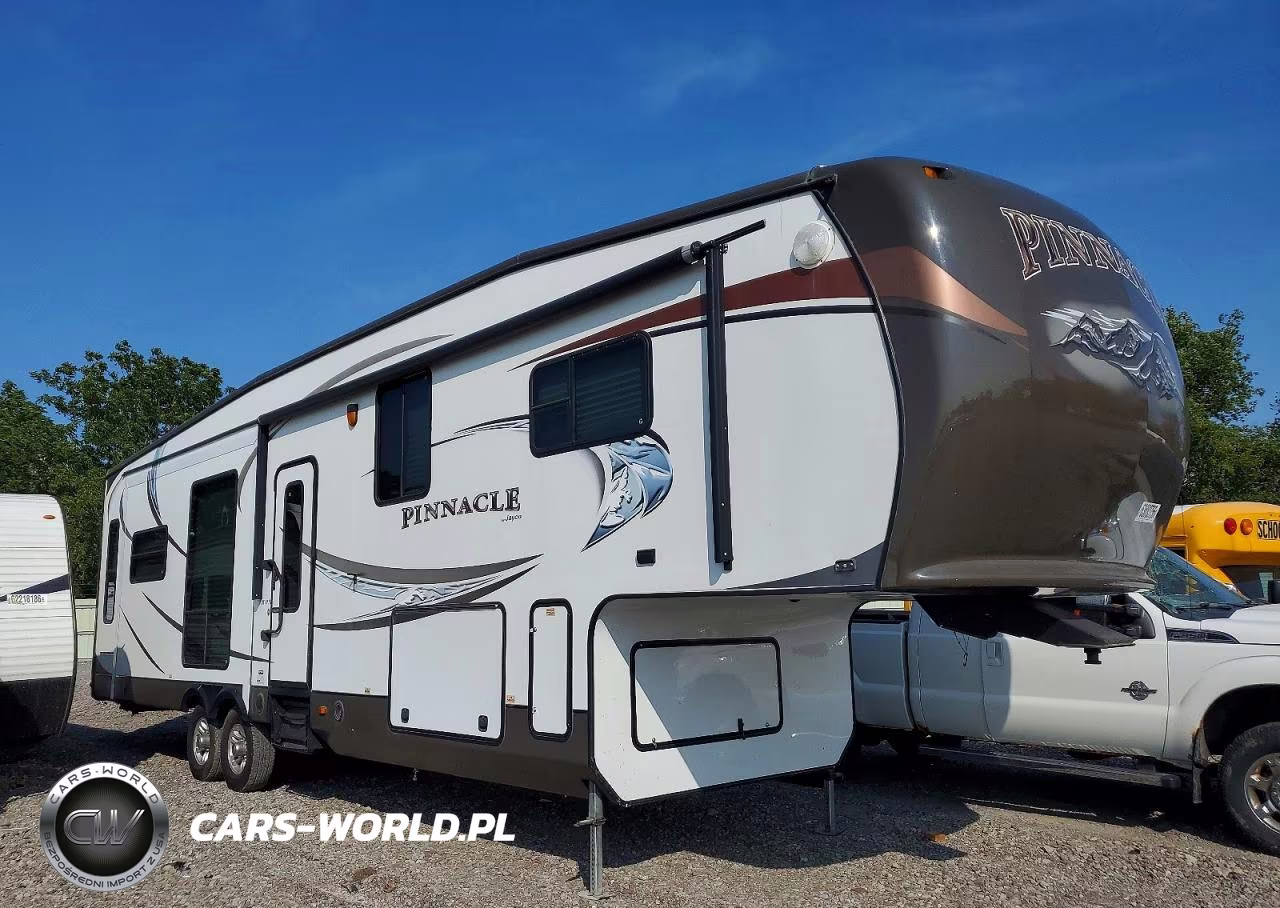 2013 Jayco Pinnacle Camper