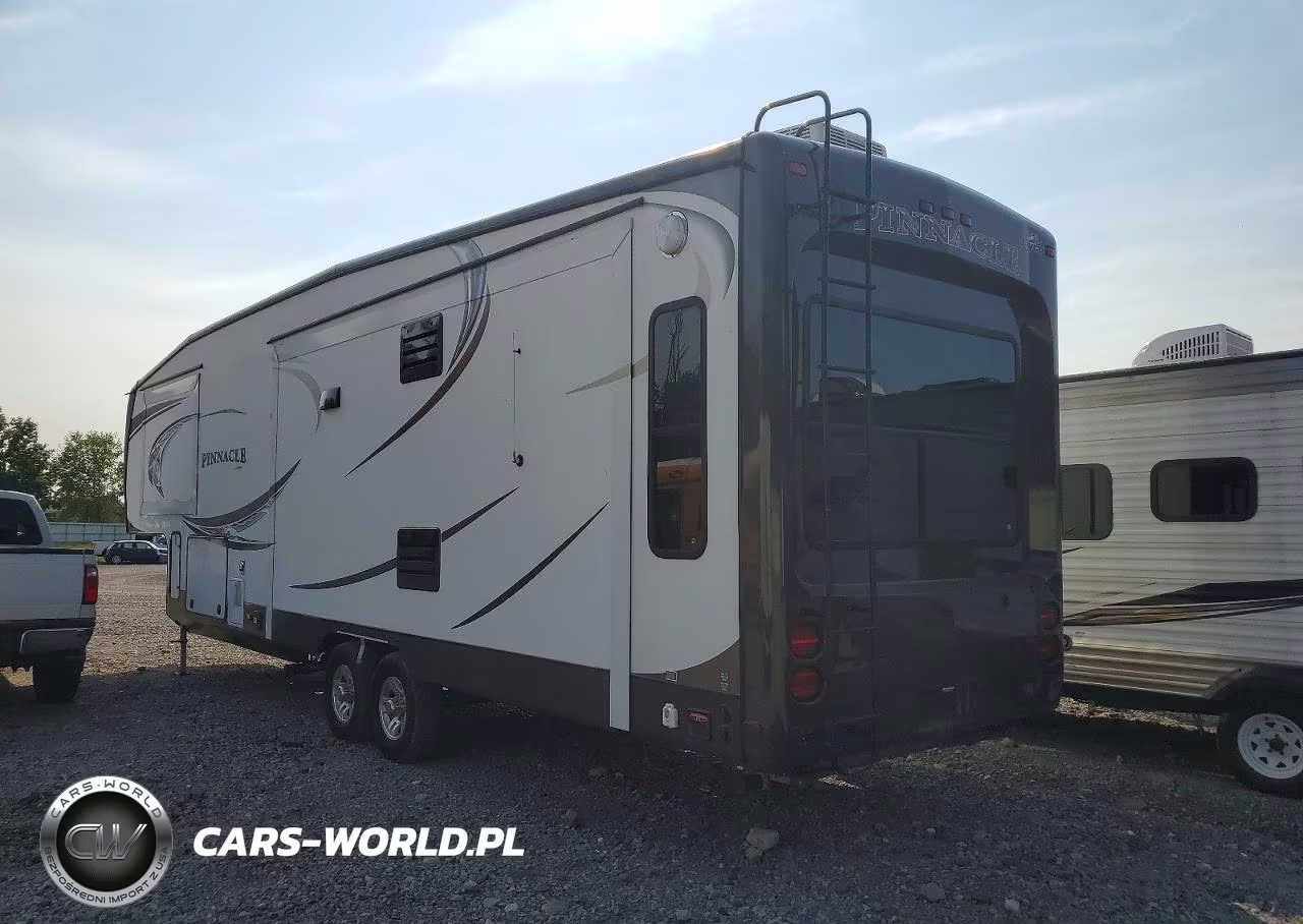 2013 Jayco Pinnacle Camper VIN:1UJCJ0BU9D1RG0052 - 3