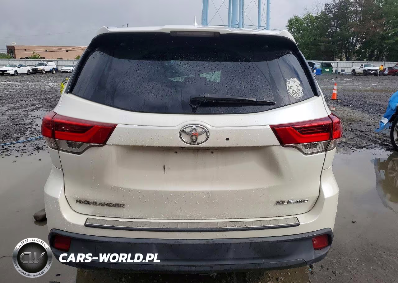 2018 Toyota Highlander Xle VIN:5TDJZRFH3JS872991 - 6