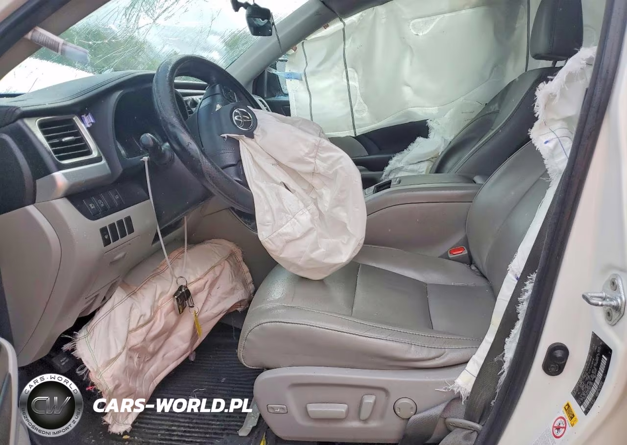 2018 Toyota Highlander Xle VIN:5TDJZRFH3JS872991 - 7