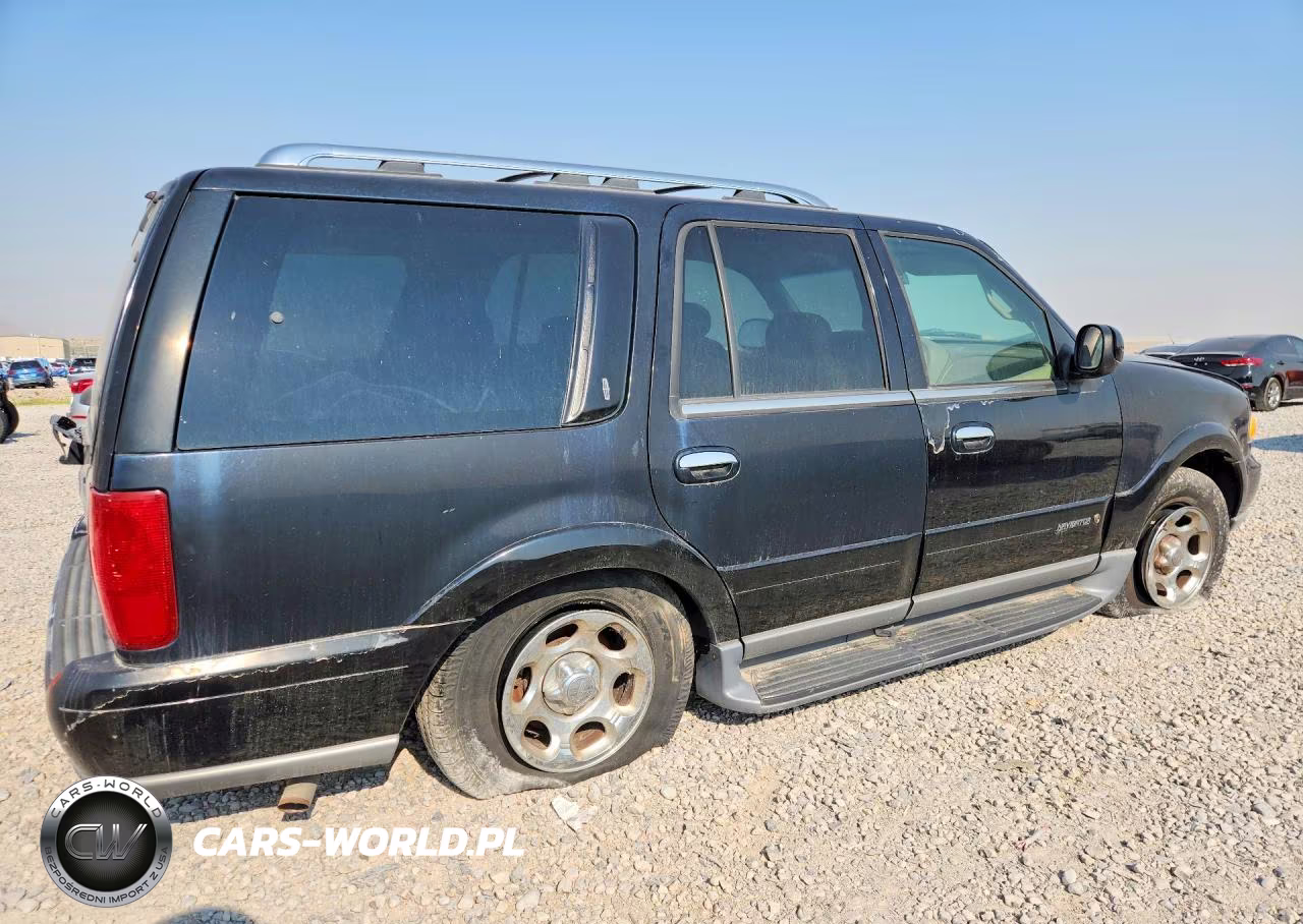 2001 Lincoln Navigator VIN:5LMFU28R91LJ30932 - 3
