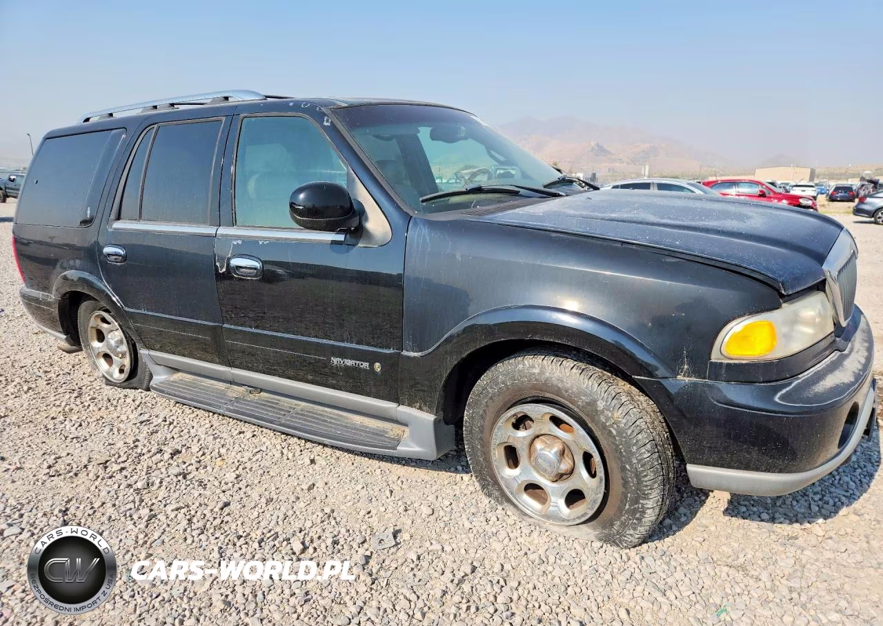 2001 Lincoln Navigator VIN:5LMFU28R91LJ30932 - 4