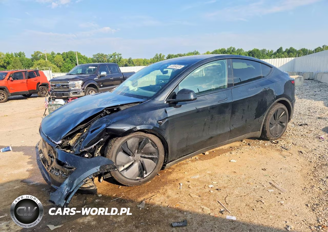 2026 Tesla Model Y VIN:7SAYGDED7TF596282 - 1