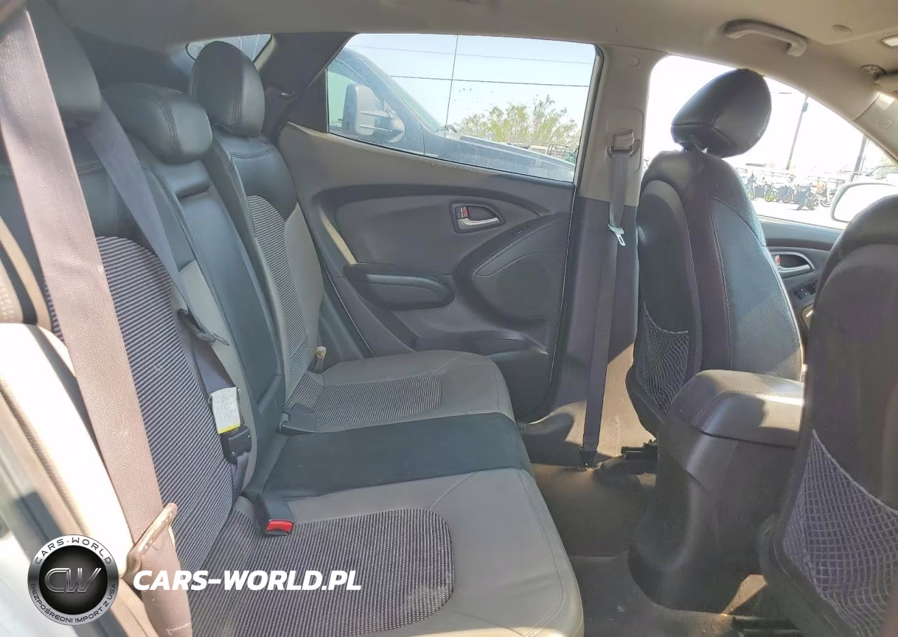 2010 Hyundai Tucson Gls VIN:KM8JU3AC9AU096395 - 11