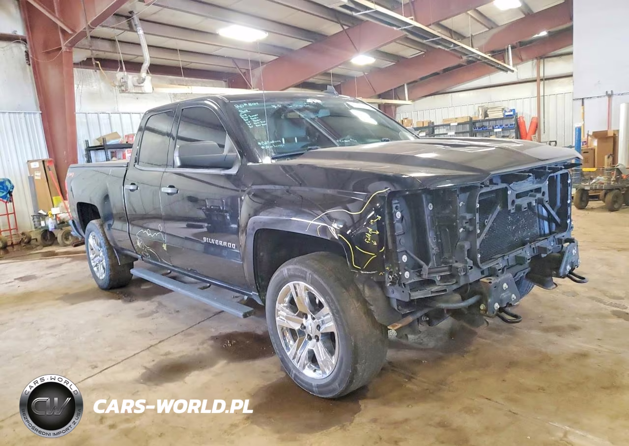 2018 Chevrolet Silverado K1500 Custom VIN:1GCVKPEH1JZ322005 - 4