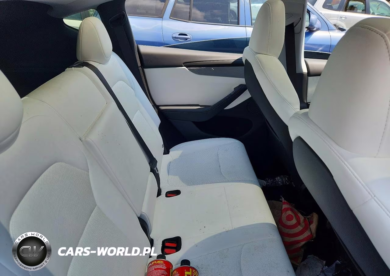 2026 Tesla Model Y VIN:7SAYGDEE9TA491765 - 10