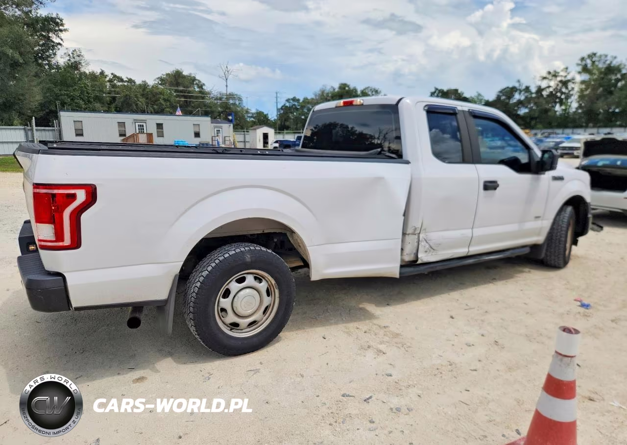 2017 Ford F150 Super Cab VIN:1FTEX1CP2HKC15802 - 3