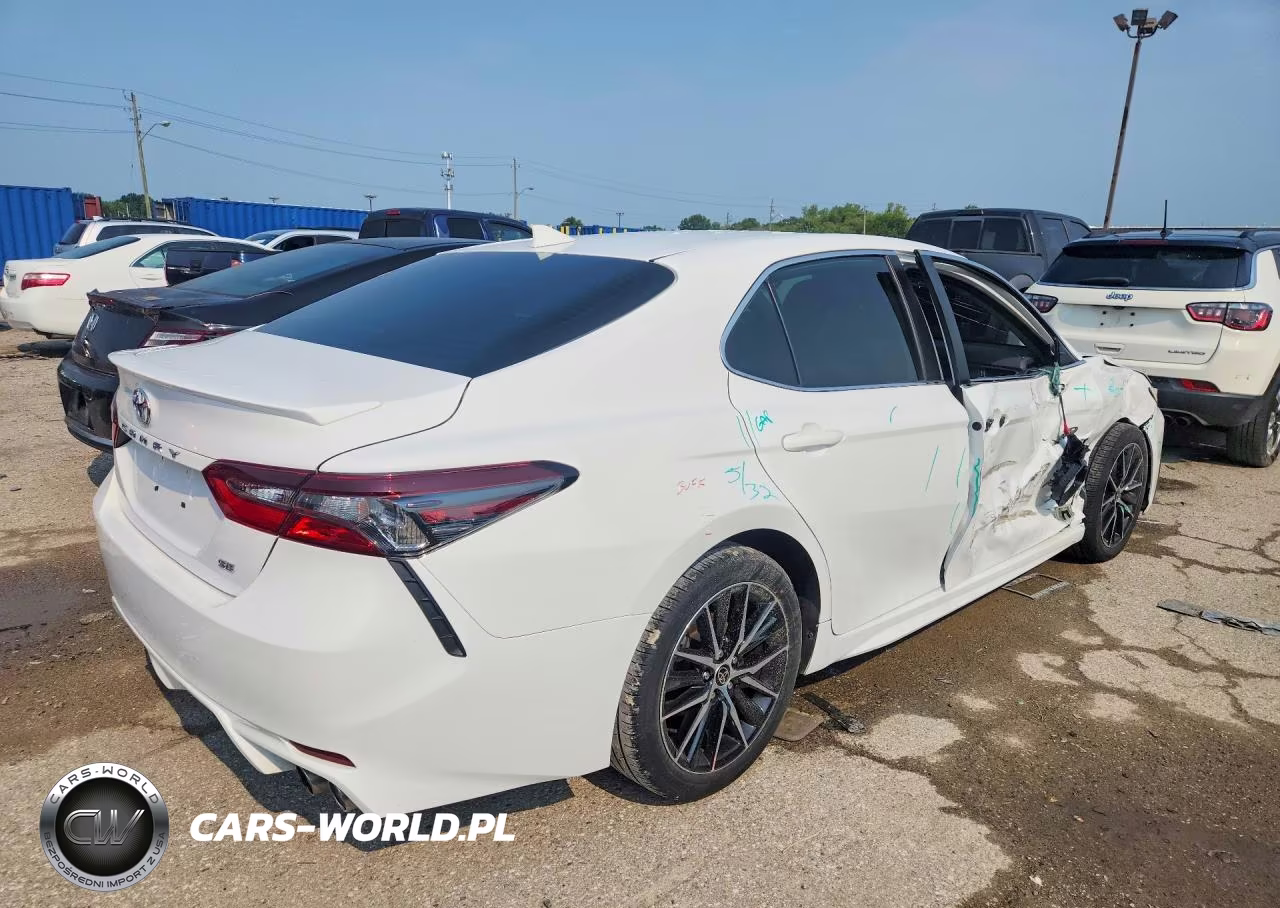 2021 Toyota Camry Se VIN:4T1G11AK8MU567133 - 3