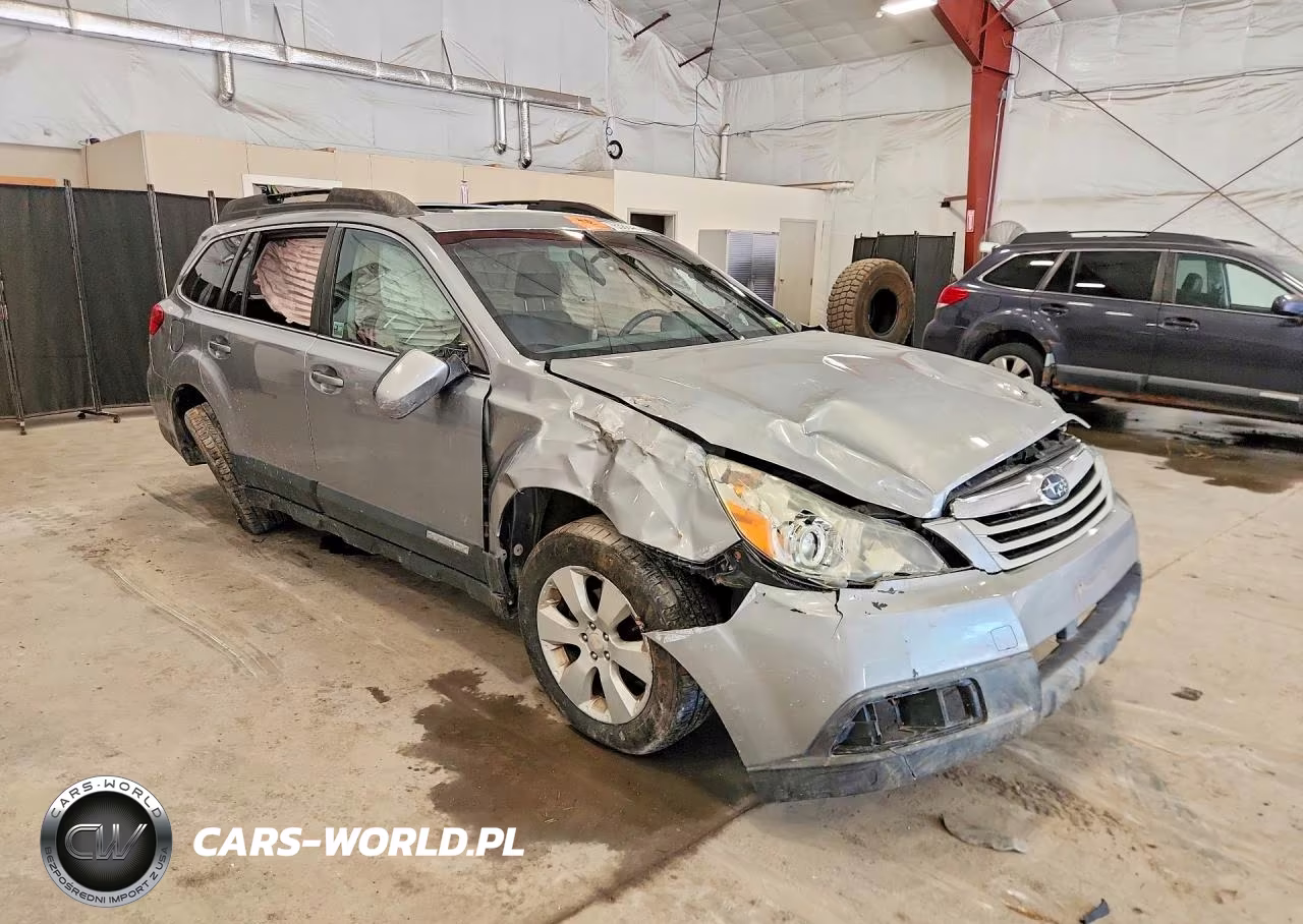 2010 Subaru Outback 2.5I Premium VIN:4S4BRBGC2A3370520 - 4