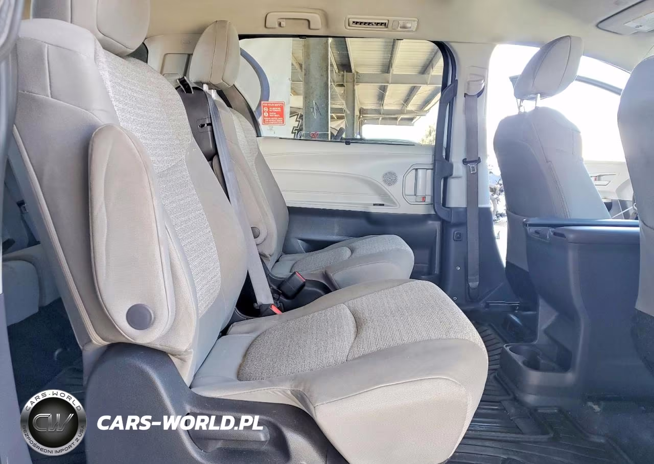 2022 Toyota Sienna Le VIN:5TDKRKEC8NS116516 - 11