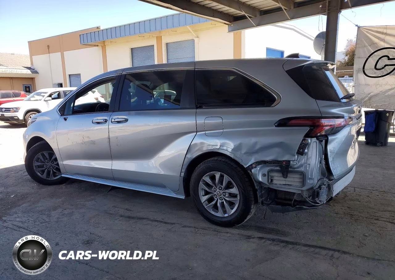 2022 Toyota Sienna Le VIN:5TDKRKEC8NS116516 - 2