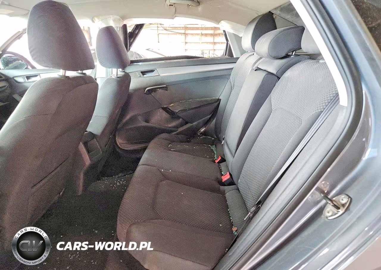 2013 Volkswagen Passat S VIN:1VWAP7A34DC029004 - 10
