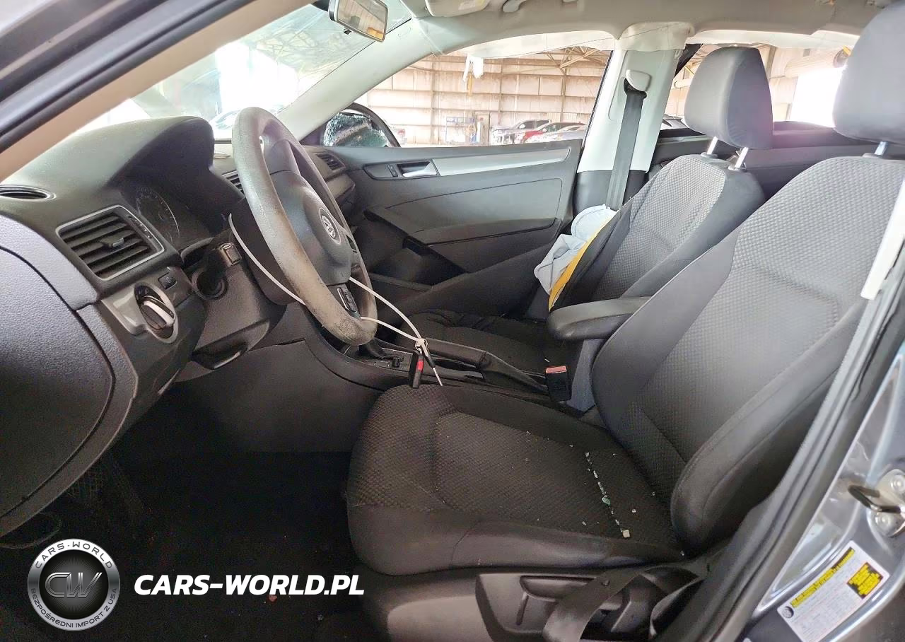 2013 Volkswagen Passat S VIN:1VWAP7A34DC029004 - 7