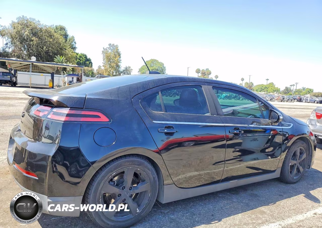 2015 Chevrolet Volt VIN:1G1RC6E42FU118526 - 3