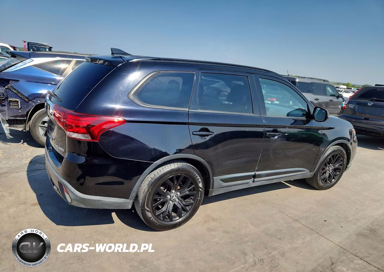 2018 Mitsubishi Outlander Se VIN:JA4AD3A32JZ021989 - 3