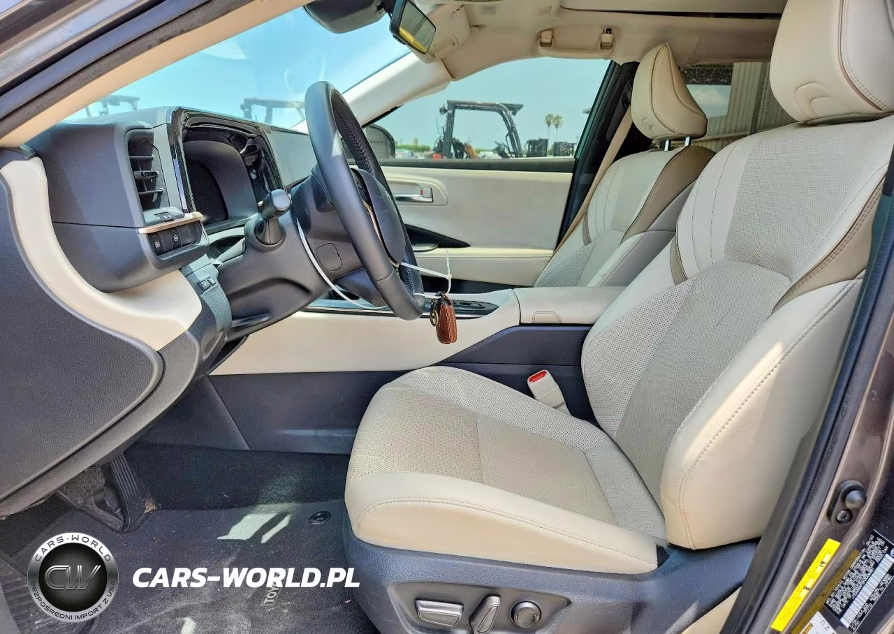 2023 Toyota Crown Limited VIN:JTDAAAAF0P3006481 - 7