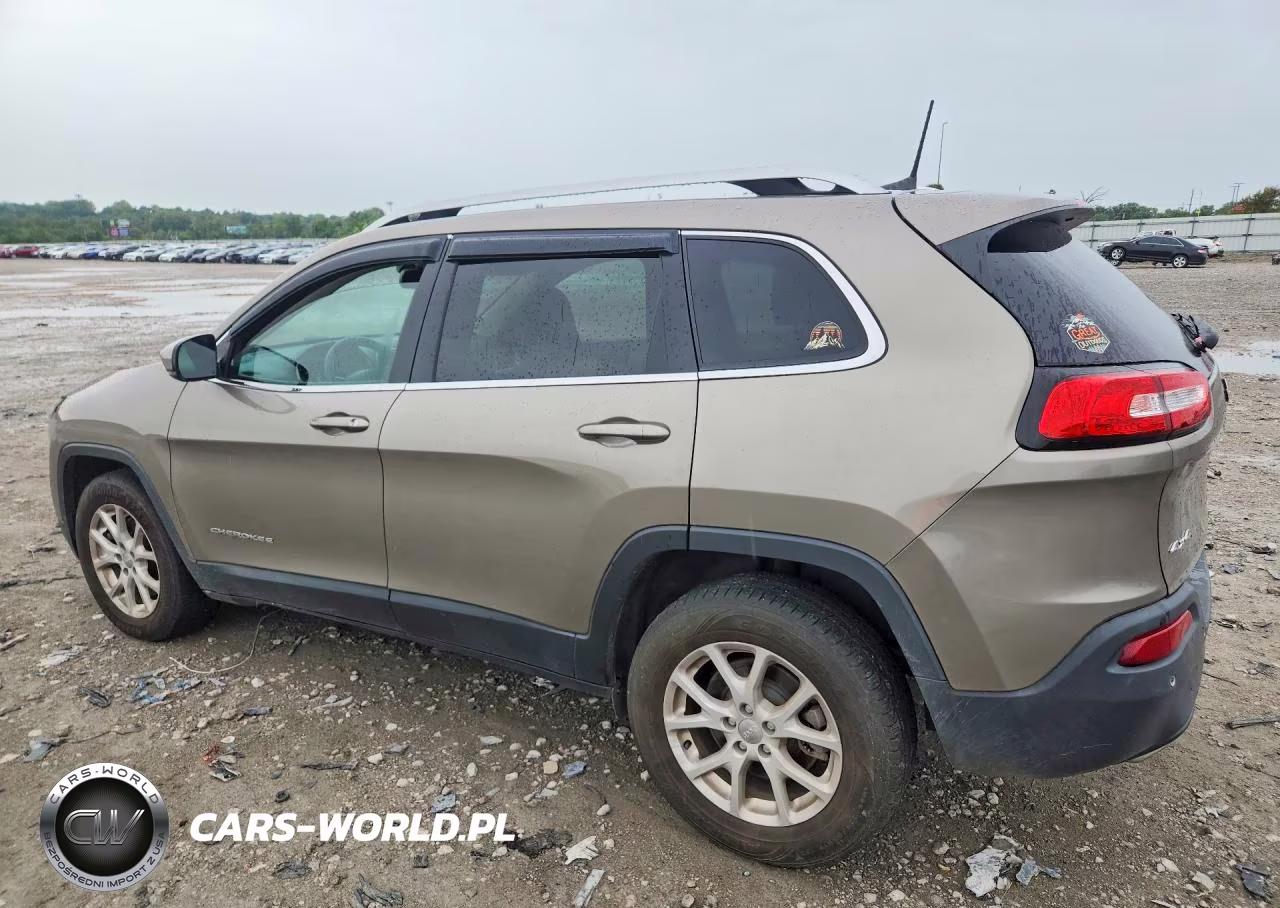 2017 Jeep Cherokee Latitude VIN:1C4PJMCS4HW636350 - 2