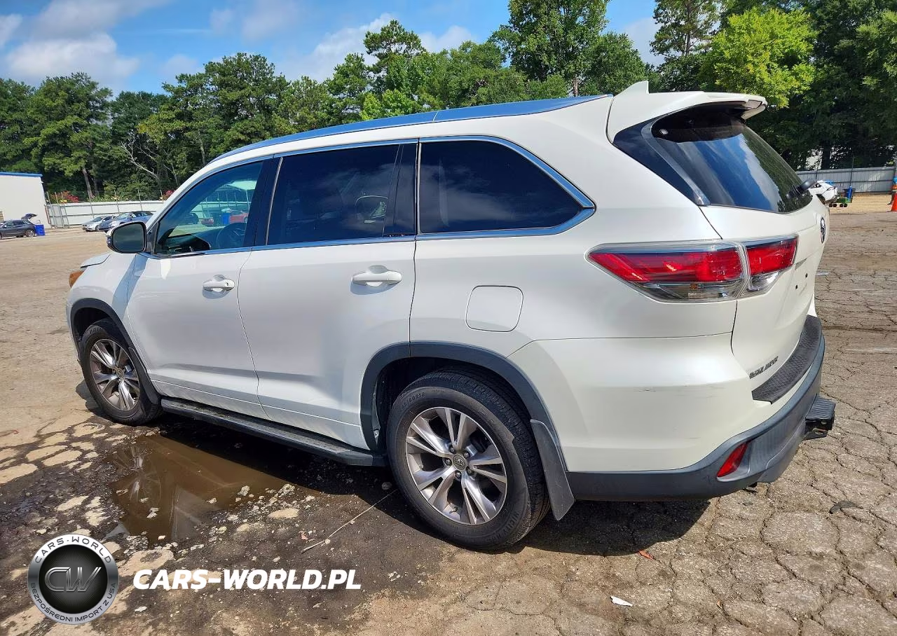 2015 Toyota Highlander Xle V6 VIN:5TDJKRFH4FS181870 - 2