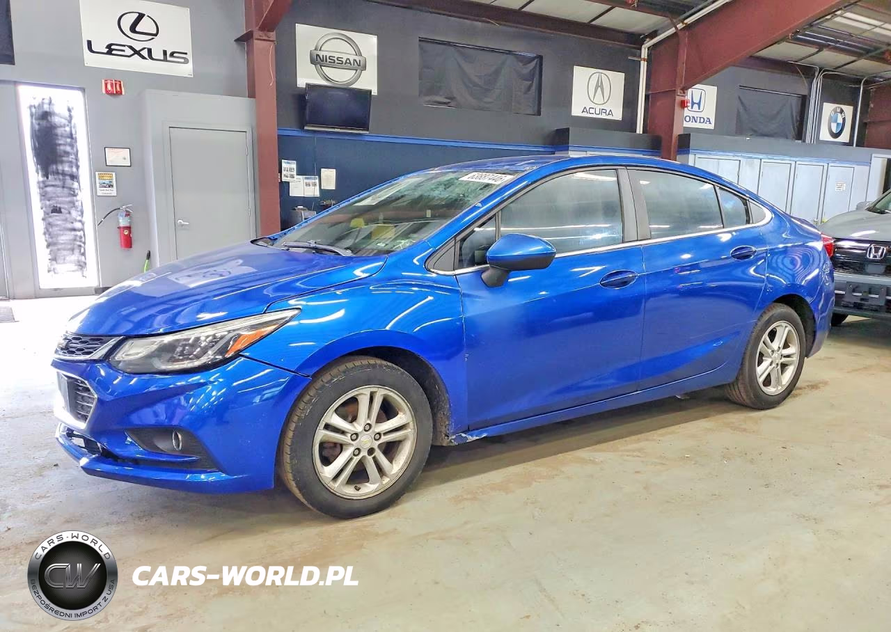 2017 Chevrolet Cruze Lt – zdjęcie 1 z 12