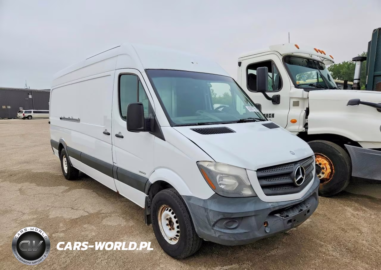 2014 Mercedes-Benz Sprinter 2500 Delivery Van VIN:WD3PE8DE4E5831672 - 4