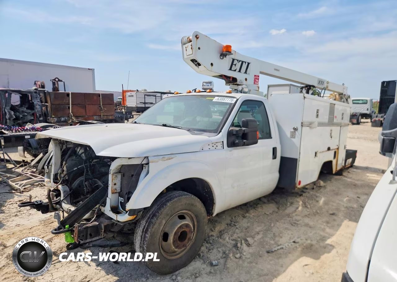 2011 Ford F350 Super Duty Bucket Truck