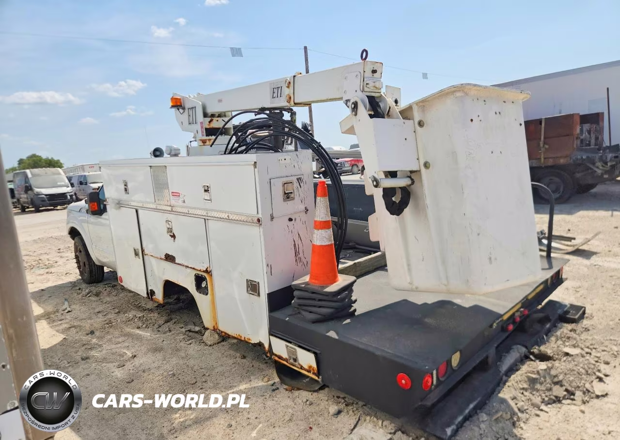 2011 Ford F350 Super Duty Bucket Truck VIN:1FDRF3G61BEA42227 - 2
