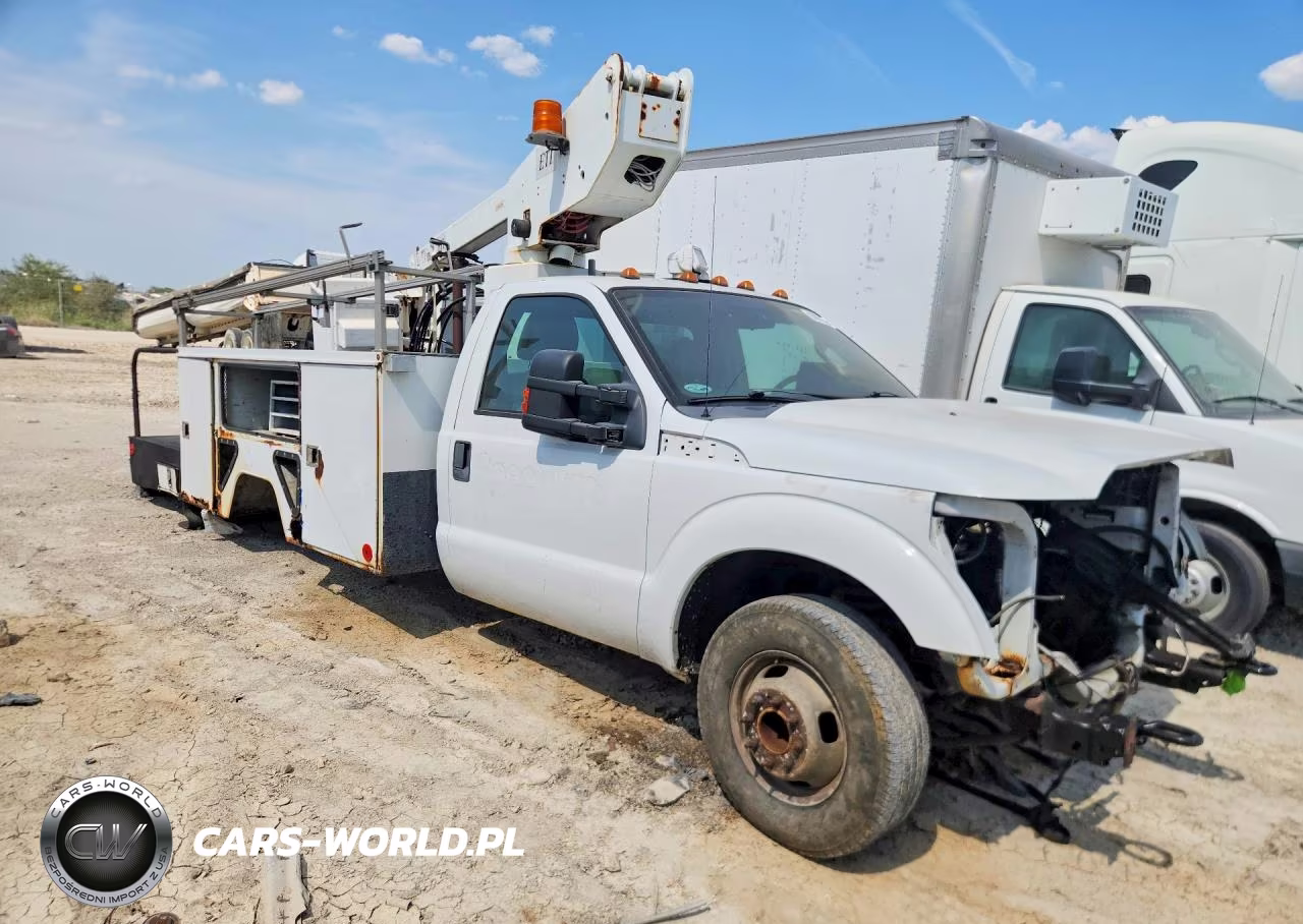 2011 Ford F350 Super Duty Bucket Truck VIN:1FDRF3G61BEA42227 - 4