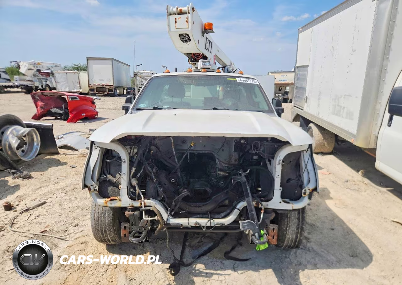 2011 Ford F350 Super Duty Bucket Truck VIN:1FDRF3G61BEA42227 - 5