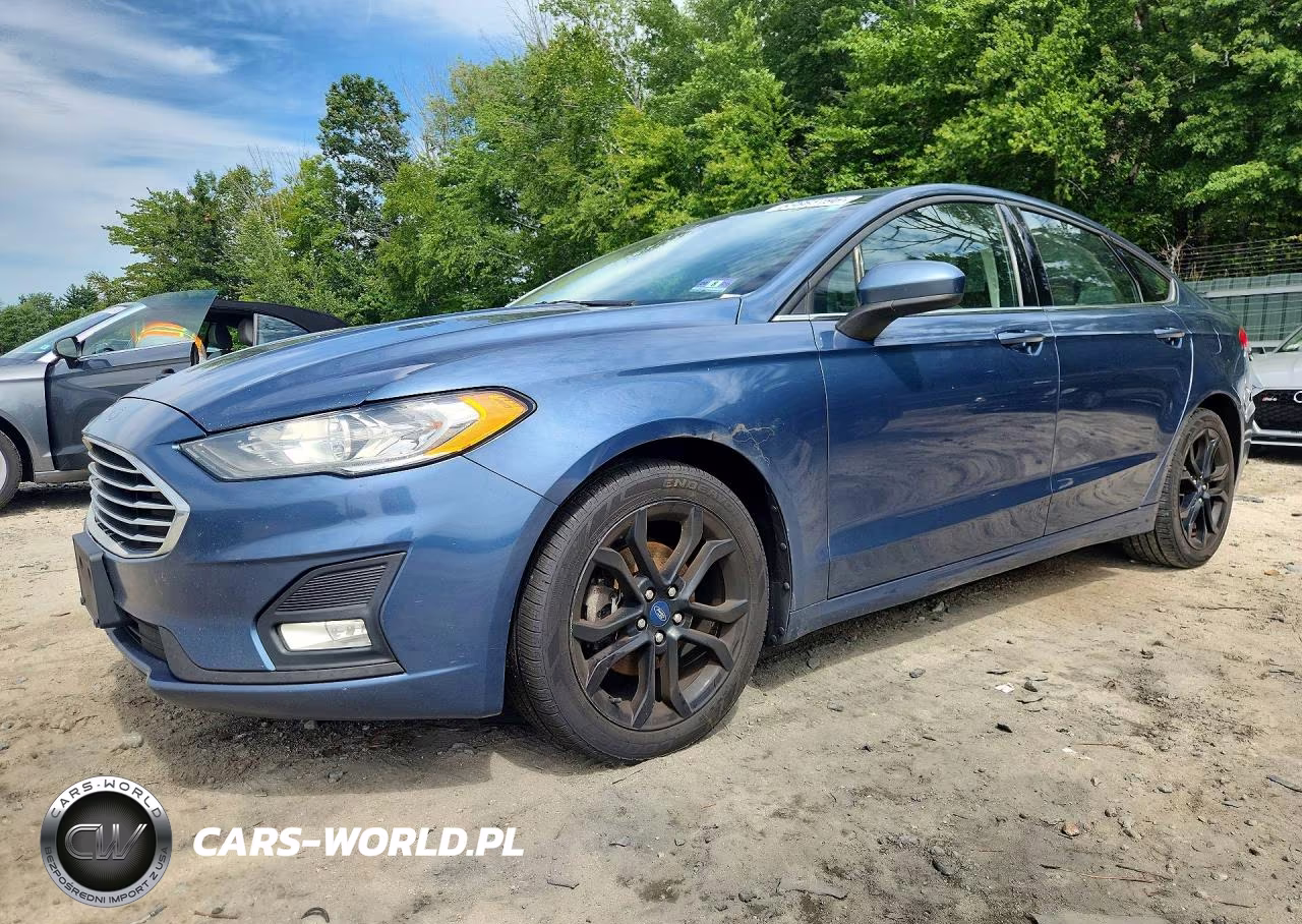 2019 Ford Fusion Se – zdjęcie 1 z 12
