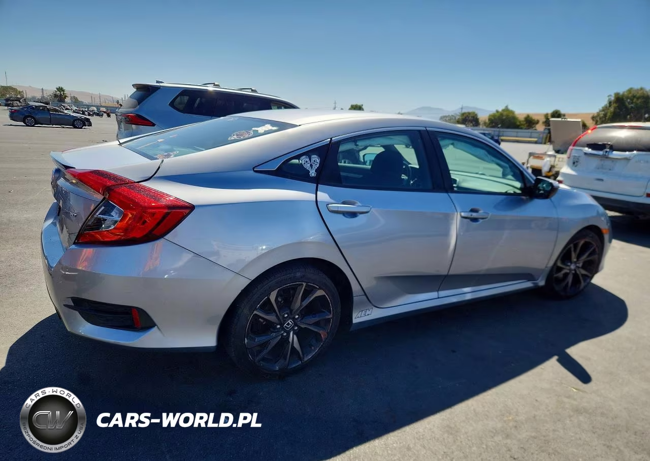 2019 Honda Civic Sport VIN:19XFC2F89KE213579 - 3