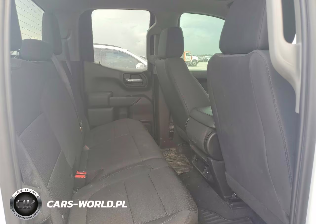 2021 Chevrolet Silverado K1500 Custom VIN:1GCRYBEK3MZ372567 - 10
