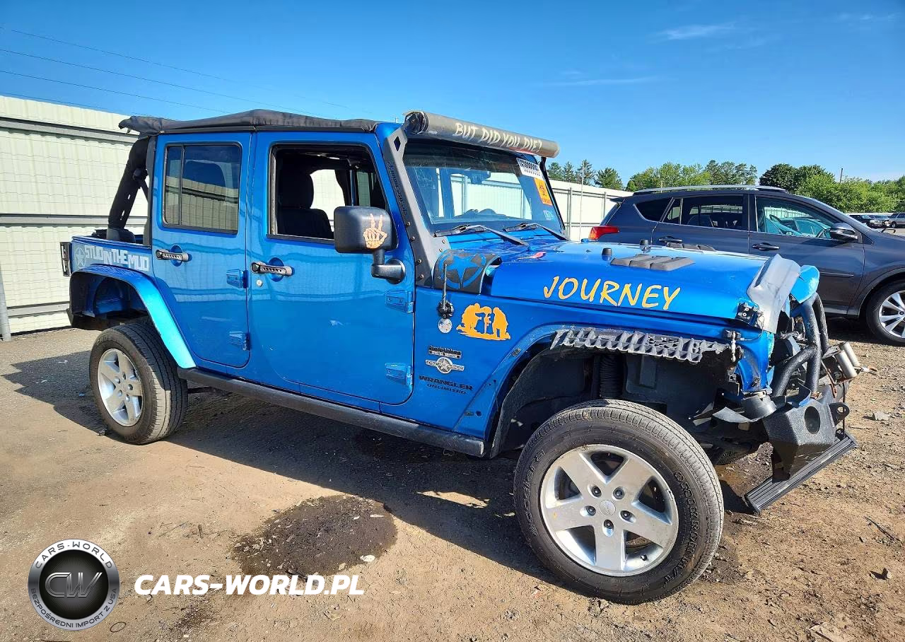 2014 Jeep Wrangler Unlimited Sport VIN:1C4BJWDG9EL165440 - 4