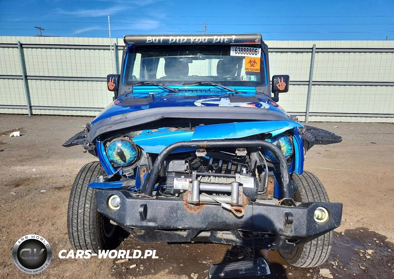 2014 Jeep Wrangler Unlimited Sport VIN:1C4BJWDG9EL165440 - 5