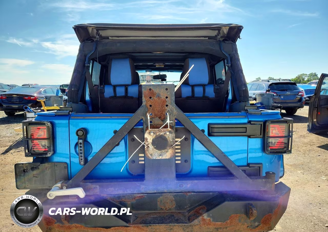 2014 Jeep Wrangler Unlimited Sport VIN:1C4BJWDG9EL165440 - 6
