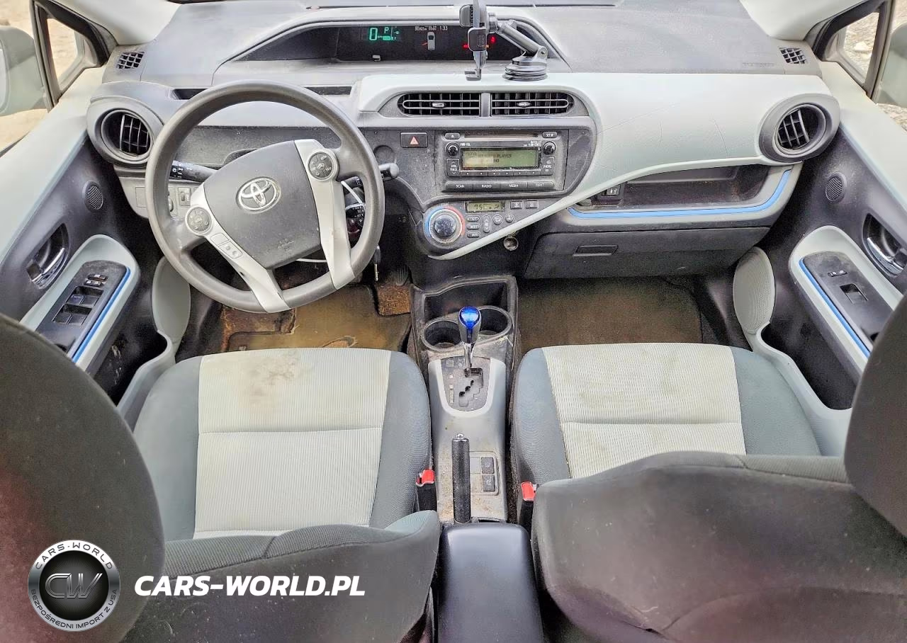 2012 Toyota Prius C Two VIN:JTDKDTB32C1012767 - 8