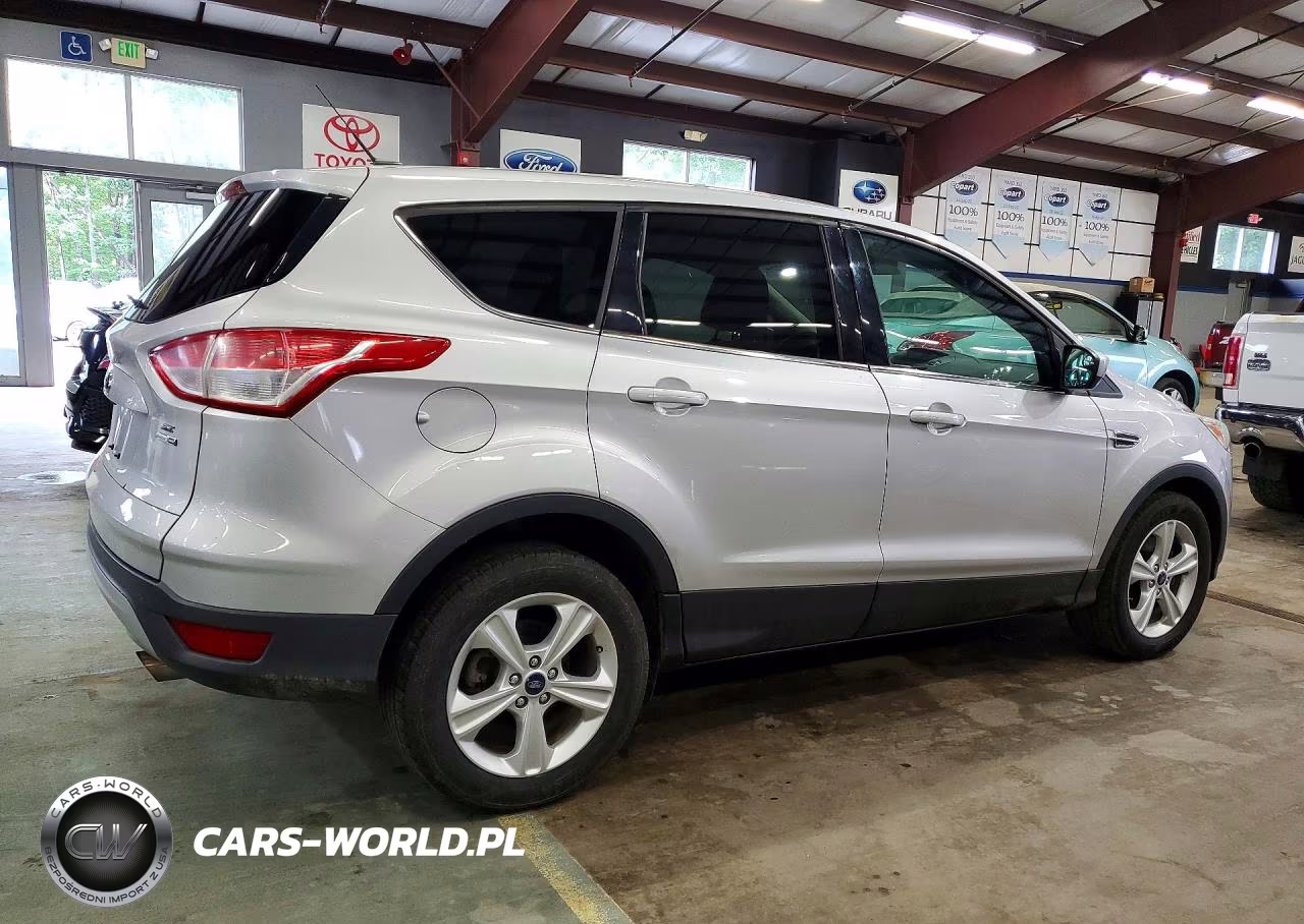 2015 Ford Escape Se VIN:1FMCU9GX0FUB23481 - 3
