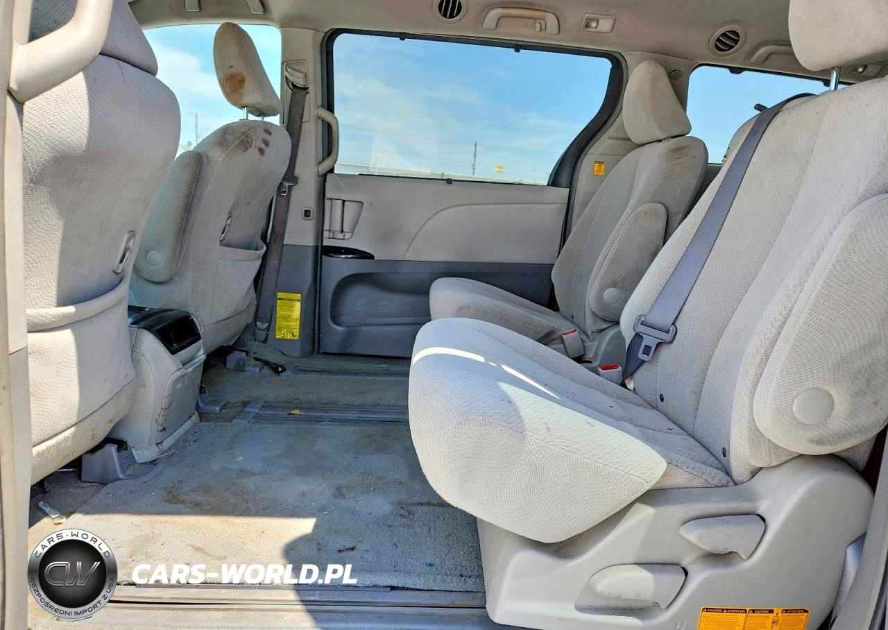 2011 Toyota Sienna Le VIN:5TDKK3DC8BS165805 - 11