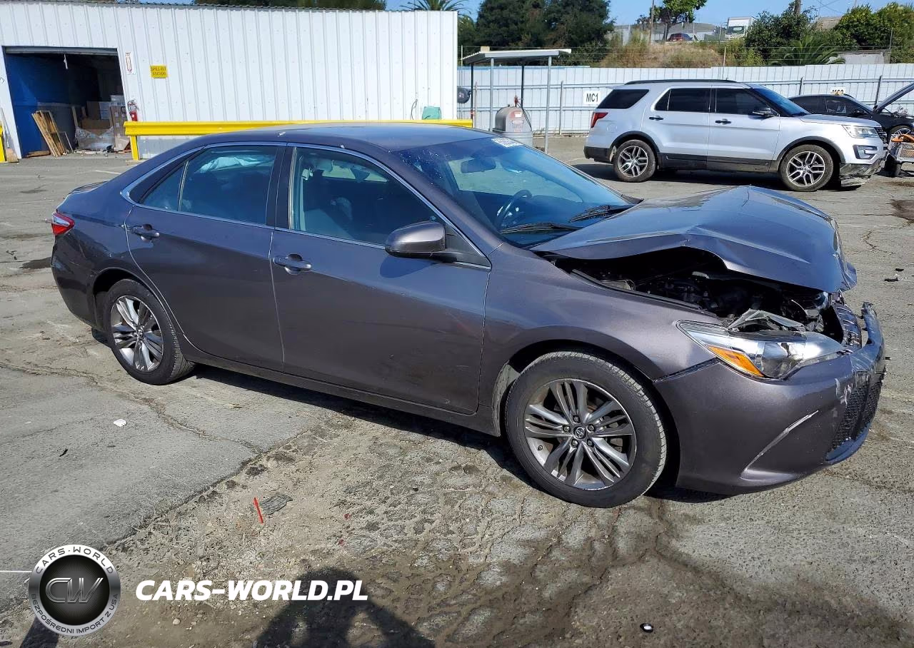 2017 Toyota Camry Se VIN:4T1BF1FK5HU305208 - 4