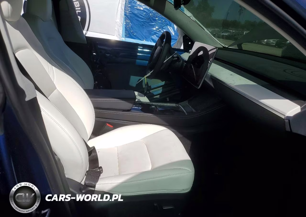 2023 Tesla Model Y VIN:7SAYGDED8PF960571 - 7